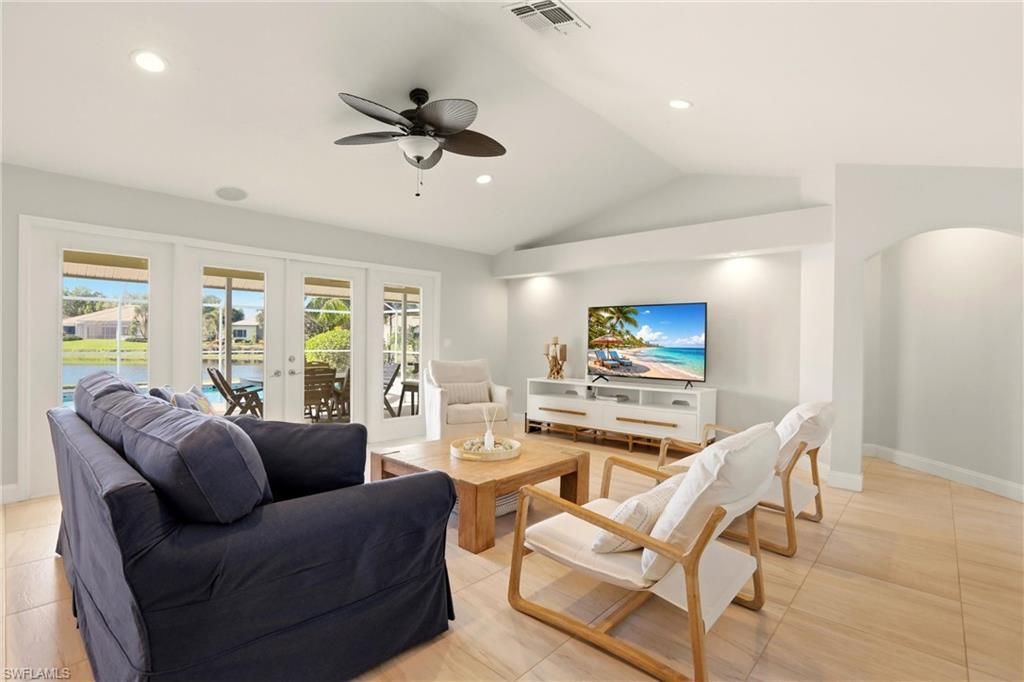 4282 Longshore Way N, Naples, FL 34119 Photo