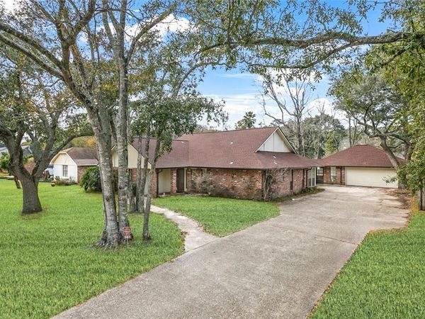 387 CROSS GATES Boulevard, Slidell, LA 70461