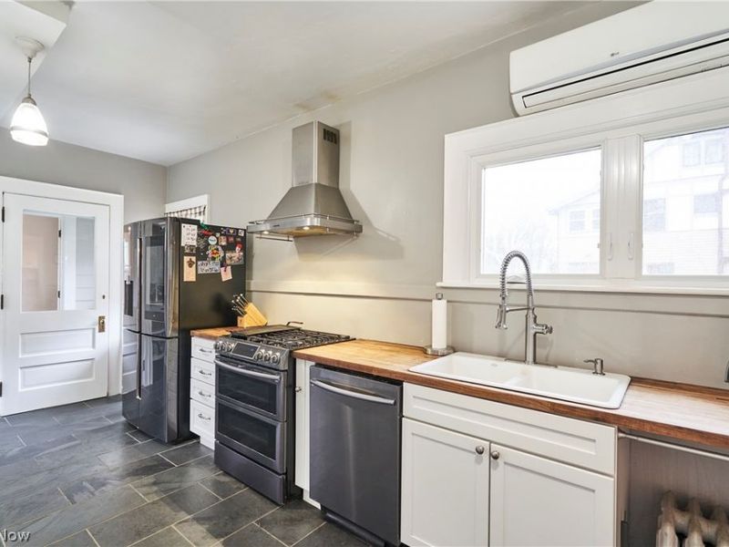 100 Mayfield Avenue, Akron, OH 44313 Photo 14