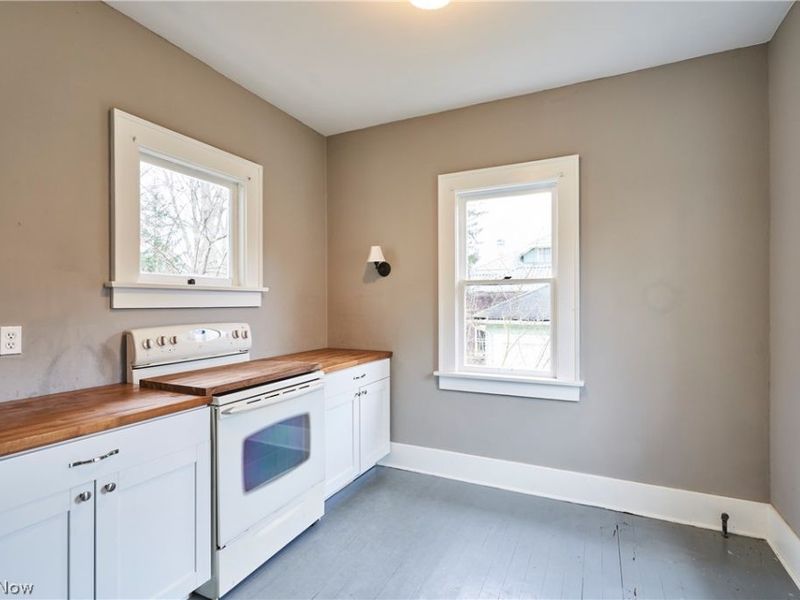 100 Mayfield Avenue, Akron, OH 44313 Photo 16