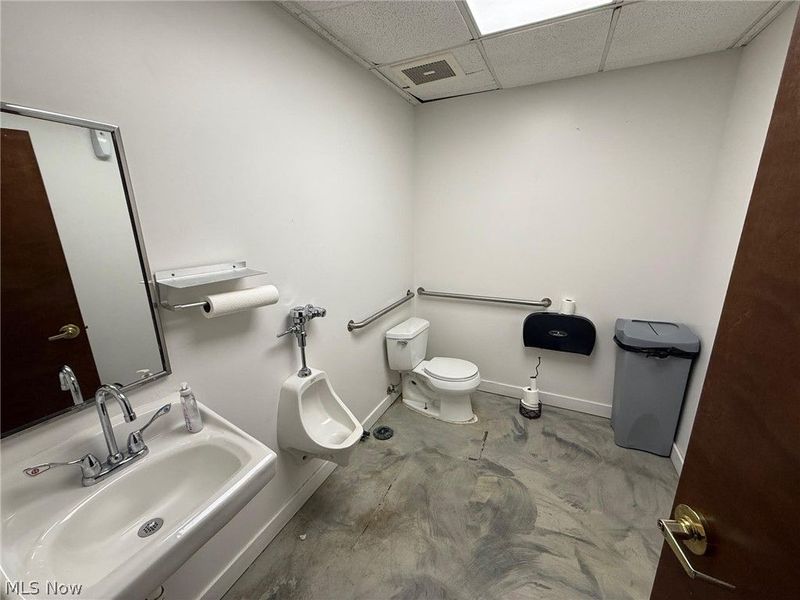 4635 Northfield Road, North Randall, OH 44128 Photo 13