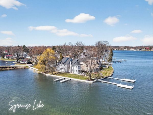 102 N Front Street, Unit 3, Syracuse, IN 46567