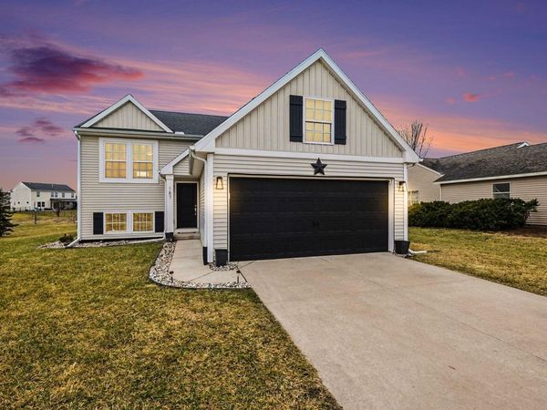 187 Sweet Meadow Drive NW, Kent City, MI 49330