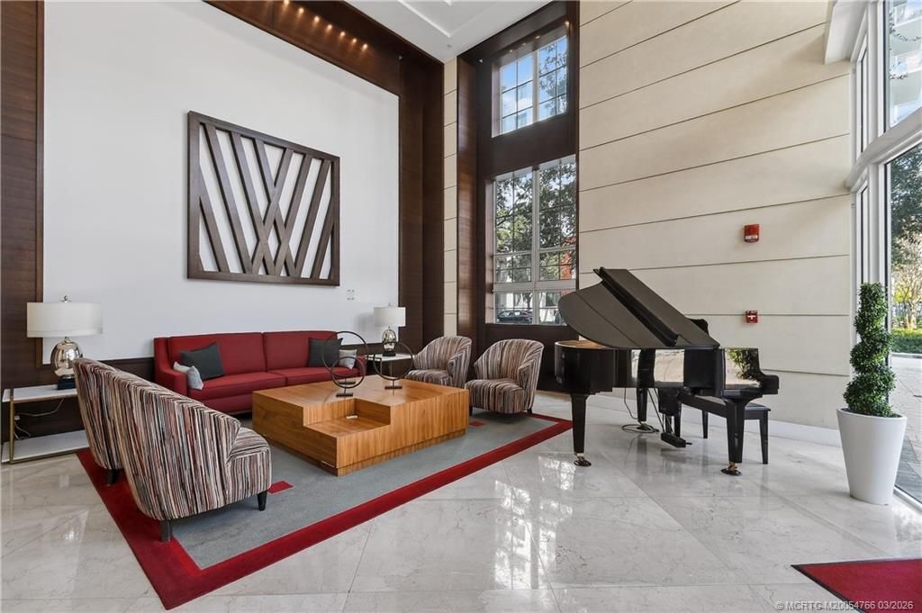 410 Evernia Street, Unit 202, West Palm Beach, FL 33401 Photo