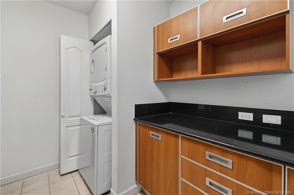 410 Evernia Street, Unit 202, West Palm Beach, FL 33401 Photo