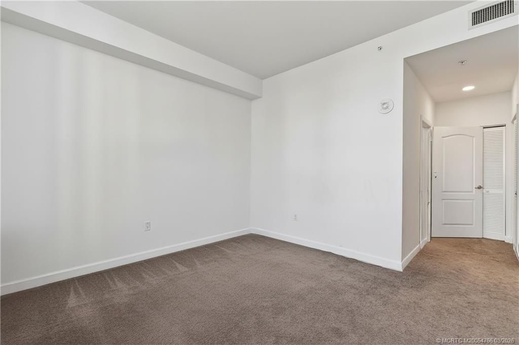 410 Evernia Street, Unit 202, West Palm Beach, FL 33401 Photo