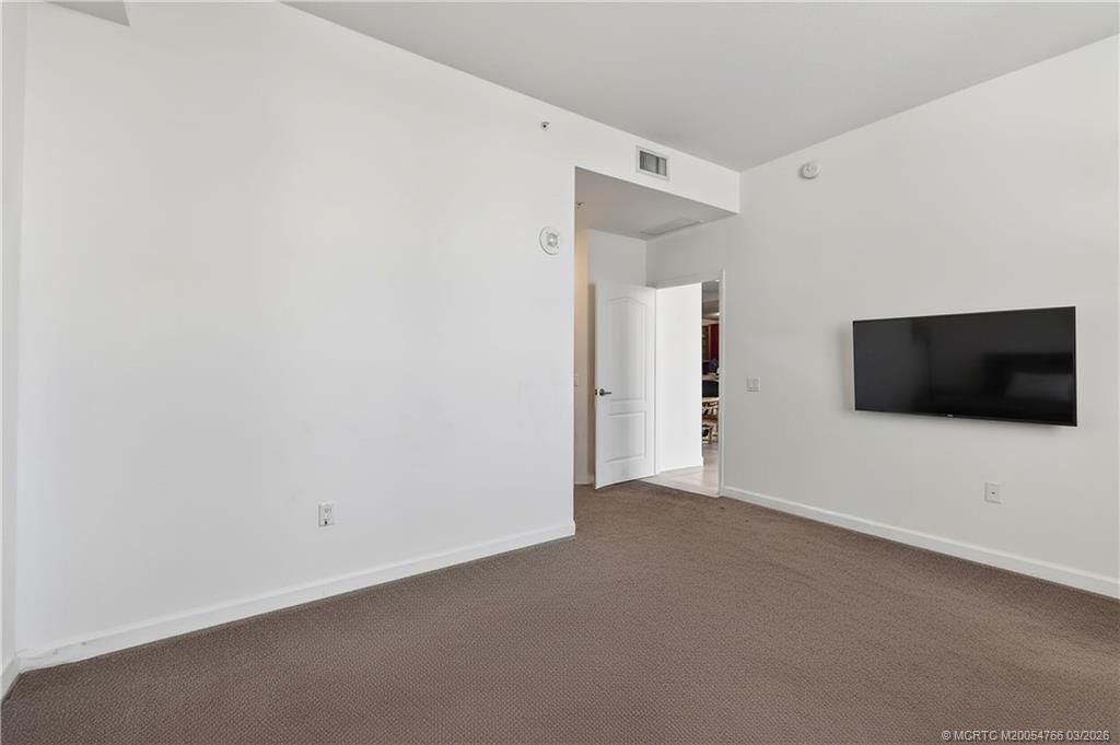 410 Evernia Street, Unit 202, West Palm Beach, FL 33401 Photo