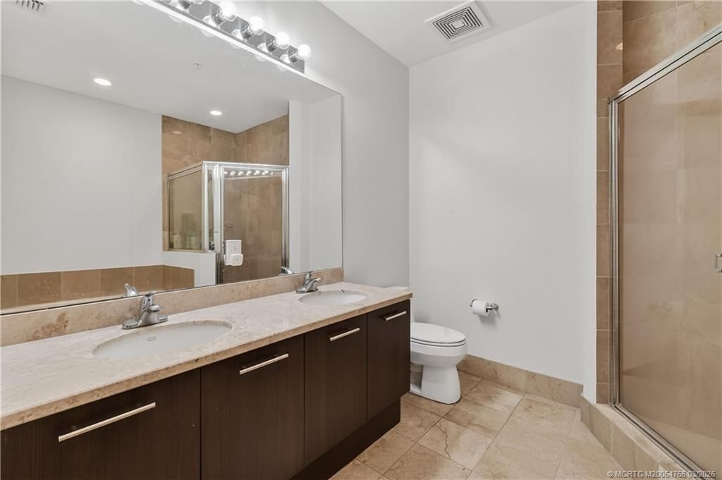 410 Evernia Street, Unit 202, West Palm Beach, FL 33401 Photo