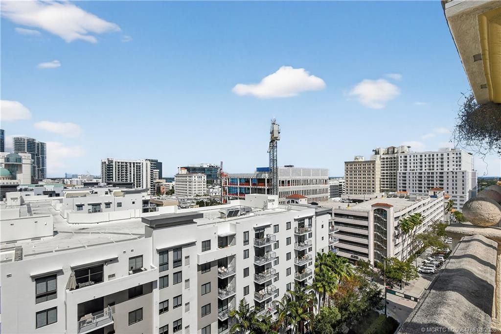 410 Evernia Street, Unit 202, West Palm Beach, FL 33401 Photo