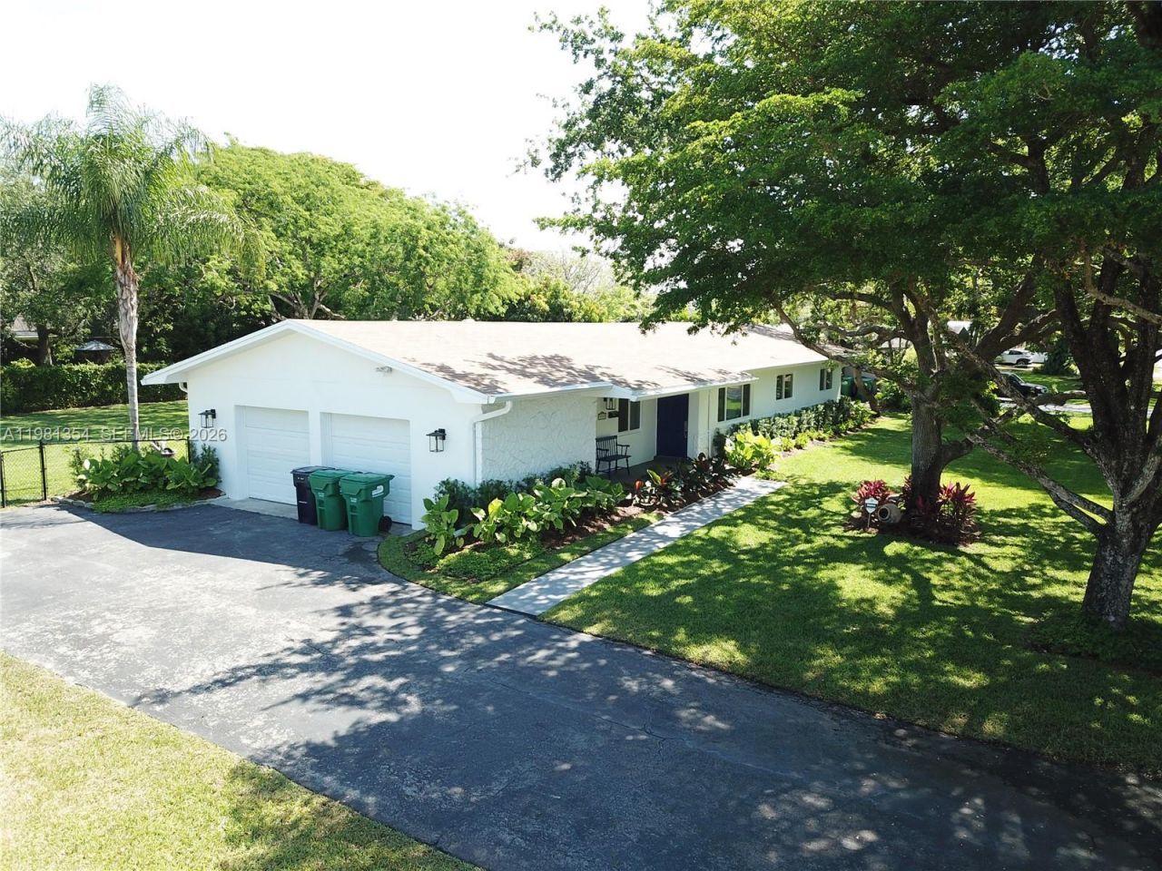 10343 SW 114th St , Miami, FL 33176 Photo