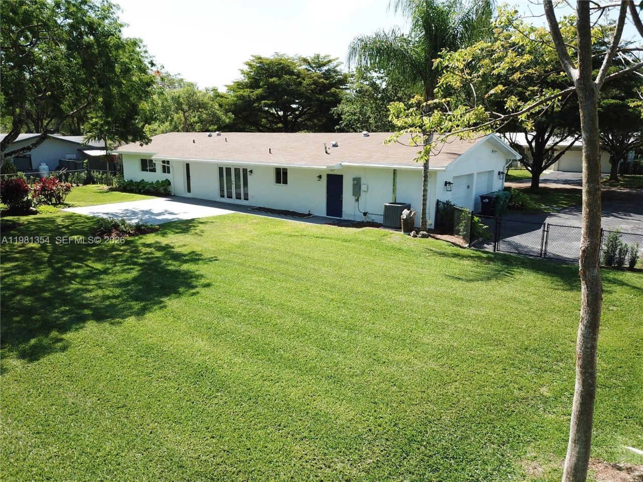 10343 SW 114th St , Miami, FL 33176 Photo