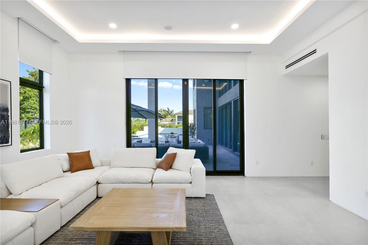 2311 SW 108th Ter , Davie, FL 33324 Photo