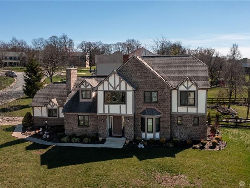 5445 Pine Vista Court, West Chester, OH 45069 Photo 1