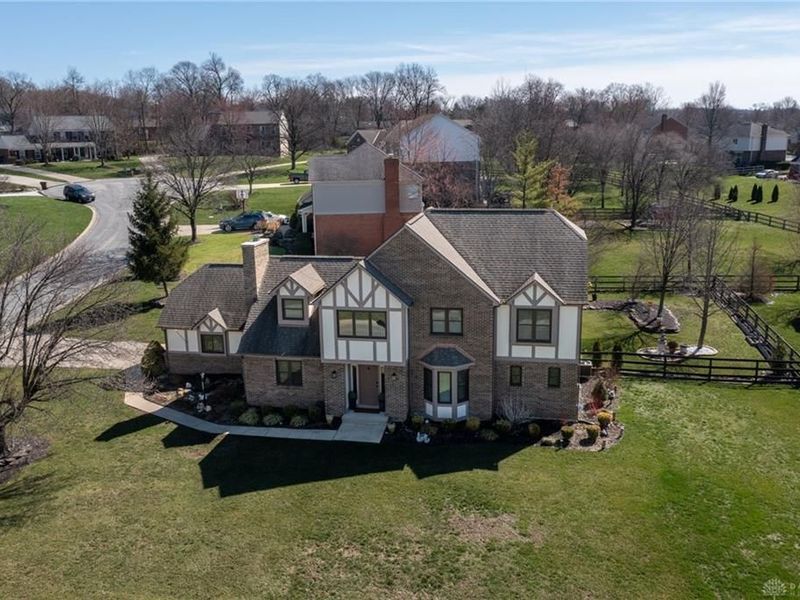 5445 Pine Vista Court, West Chester, OH 45069 Photo 2