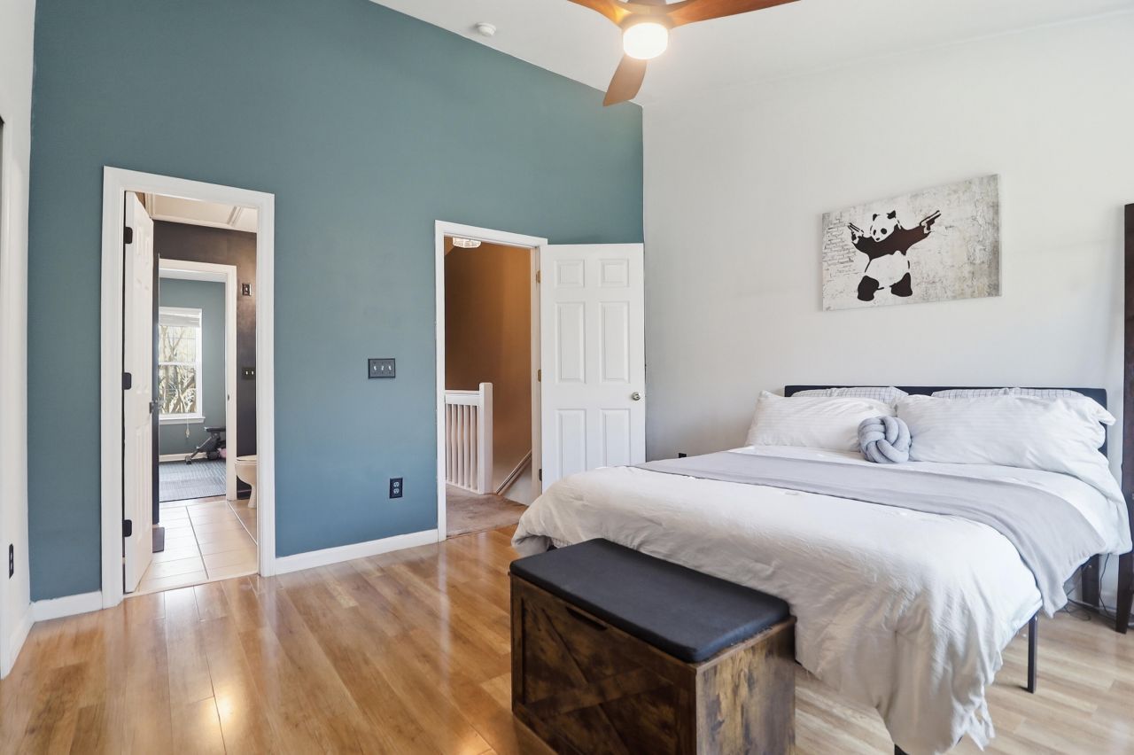 7921 Shadow Oak Drive Photo 12