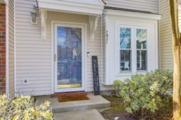 7921 Shadow Oak Drive photo 4