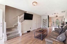 7921 Shadow Oak Drive photo 4