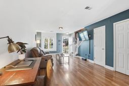 7921 Shadow Oak Drive photo 4