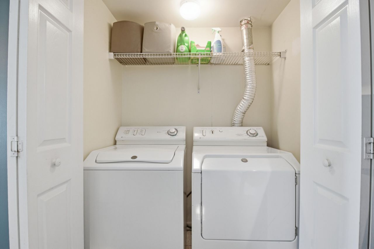 7921 Shadow Oak Drive Photo 8