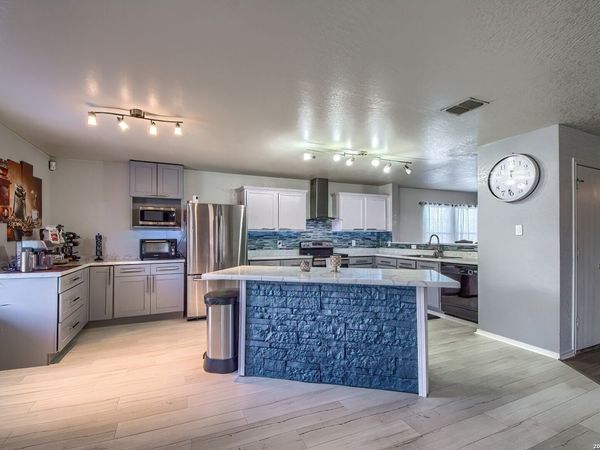 9143 Malabar Canyon, San Antonio, TX 78245