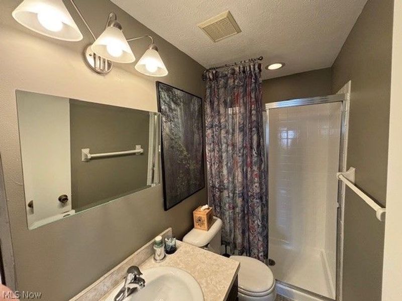 19660 Lorain Road , Unit 25, Fairview Park, OH 44126 Photo 3