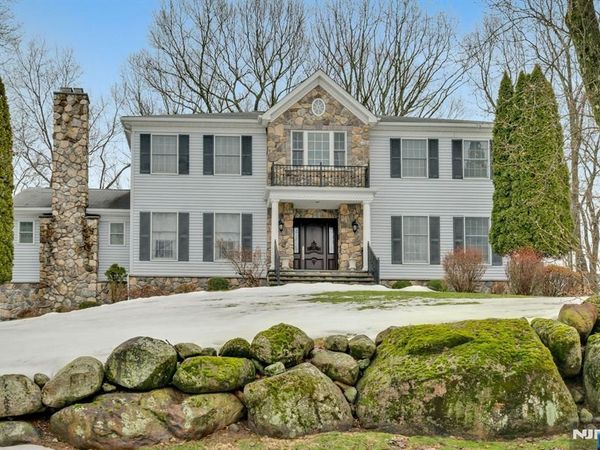 35 Malcolm Place, MAHWAH, NJ 07430