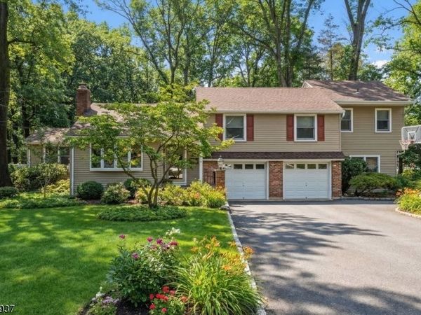 1510 Ramapo Way, Scotch Plains, NJ 07076