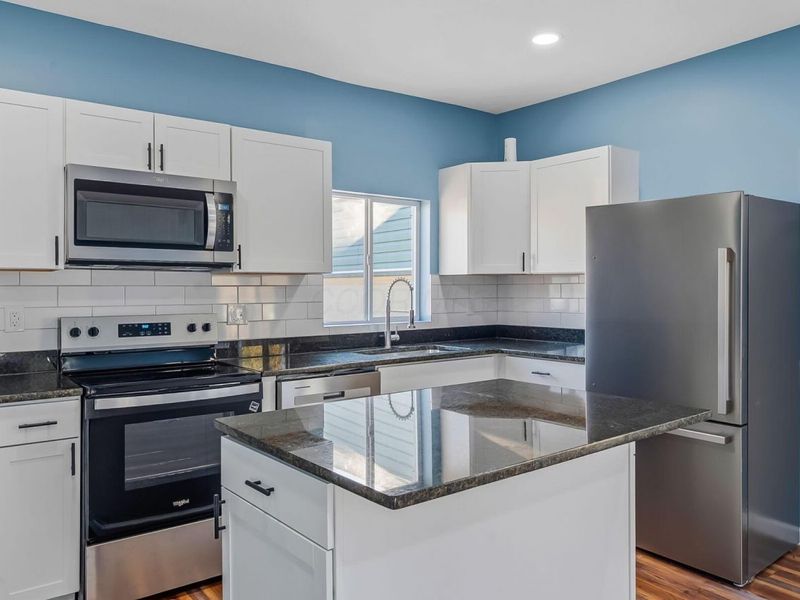 233 Tully Street , Marion, OH 43302 Photo 13