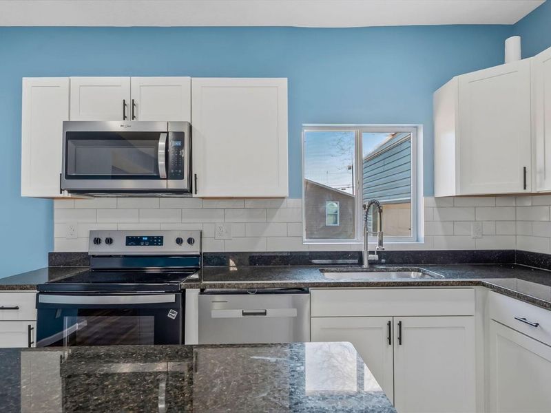 233 Tully Street , Marion, OH 43302 Photo 17