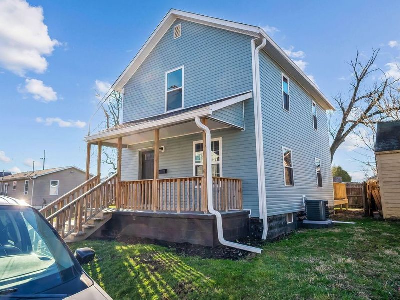 233 Tully Street , Marion, OH 43302 Photo 4