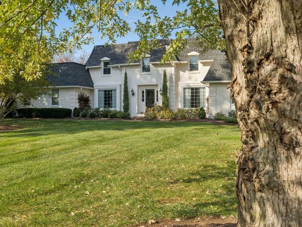 8210 Moores Ln, Brentwood, TN 37027