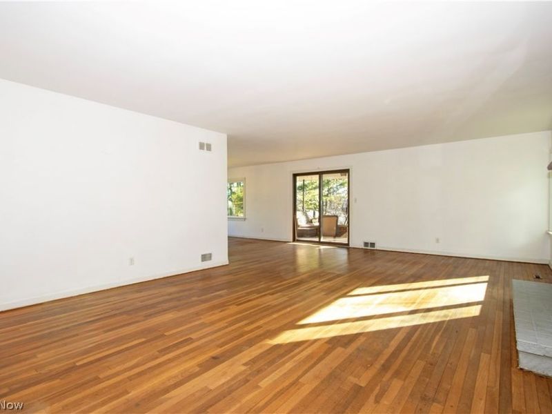 800 W Main Street , Loudonville, OH 44842 Photo 6