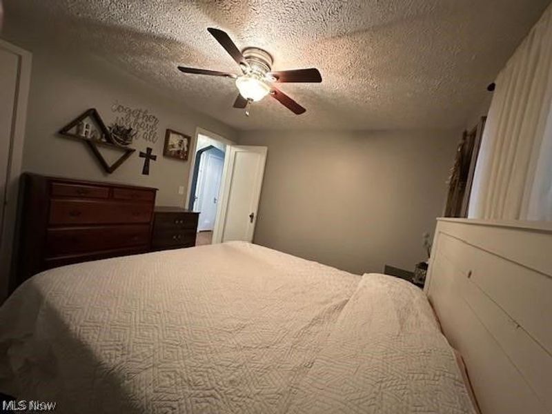 226 Liberty Street E, East Canton, OH 44730 Photo 18