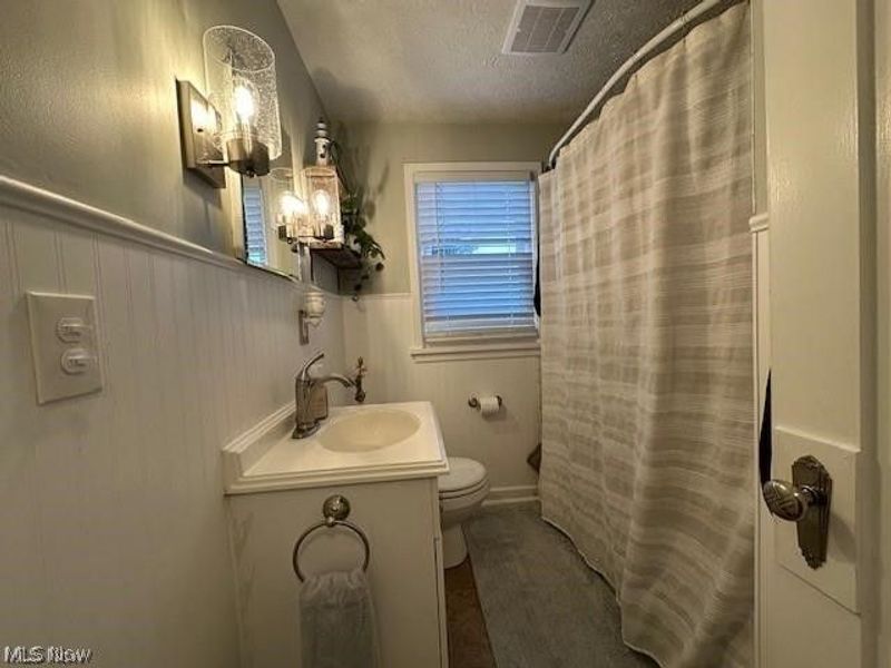 226 Liberty Street E, East Canton, OH 44730 Photo 26