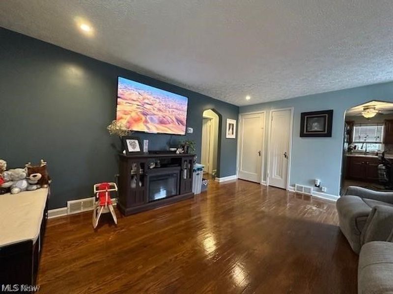 226 Liberty Street E, East Canton, OH 44730 Photo 8