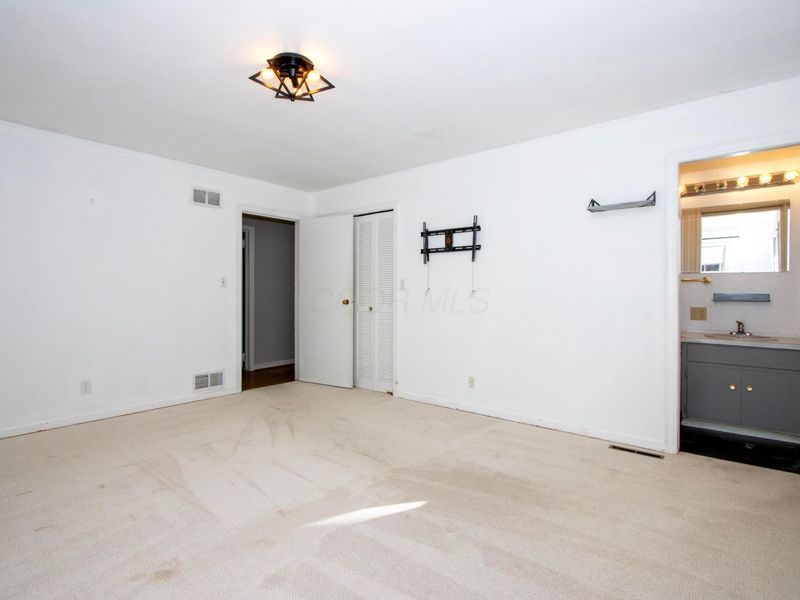 800 W Main Street, Loudonville, OH 44842 Photo 23