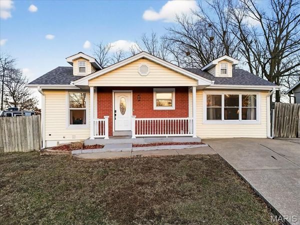 506 Roosevelt Avenue , Warrenton, MO 63383