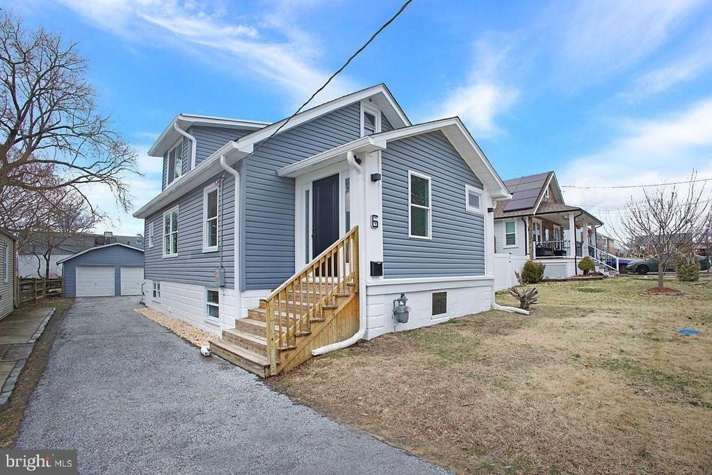 6 Gregg Avenue, Newport, DE 19804 Main Photo