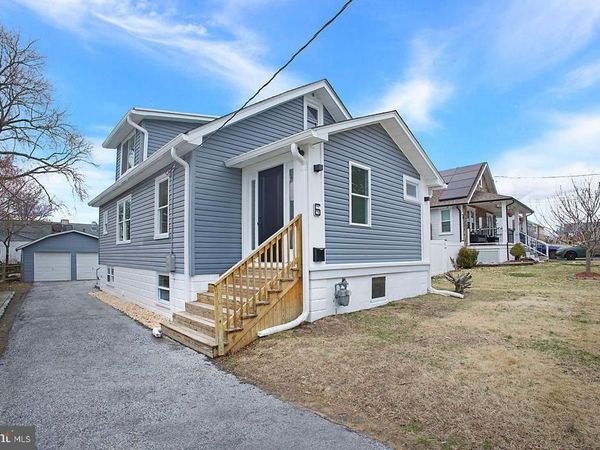 6 GREGG AVENUE, NEWPORT, DE 19804