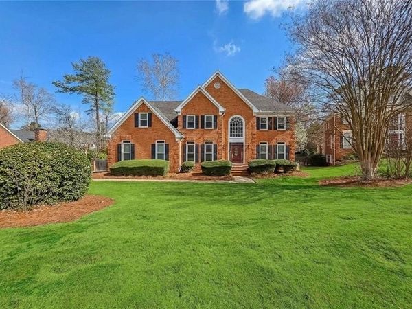 1424 Baniff Court, Snellville, GA 30078