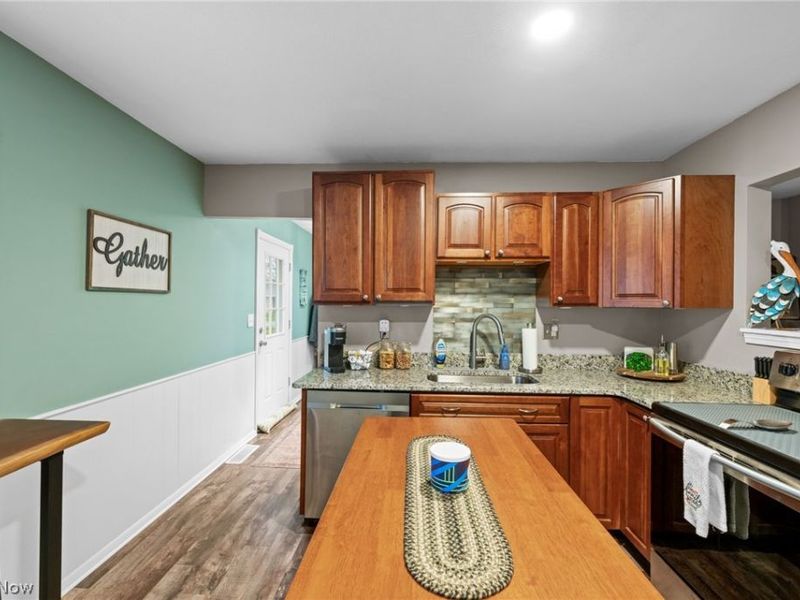 487 Bridle Lane, Berea, OH 44017 Photo 10