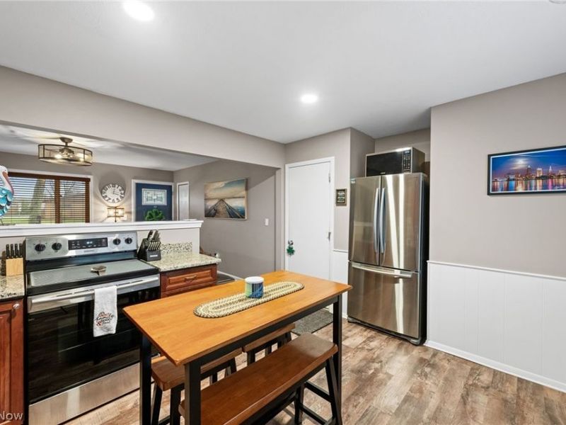 487 Bridle Lane, Berea, OH 44017 Photo 11