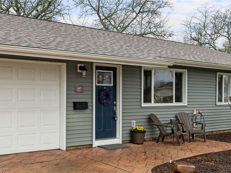 487 Bridle Lane, Berea, OH 44017 Photo 3