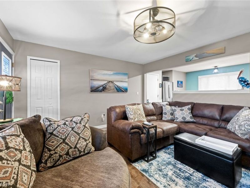 487 Bridle Lane, Berea, OH 44017 Photo 5