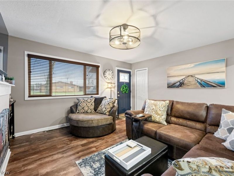 487 Bridle Lane, Berea, OH 44017 Photo 6