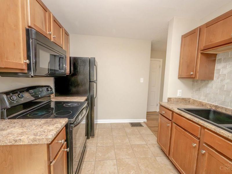 4483 Ebenezer Road, Green Township, OH 45248 Photo 7