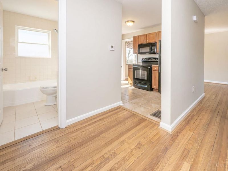 4483 Ebenezer Road, Green Township, OH 45248 Photo 9