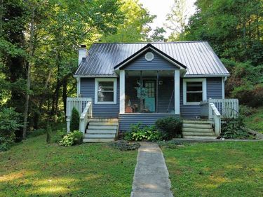 268 State Highway 290 , McKee, KY 40447