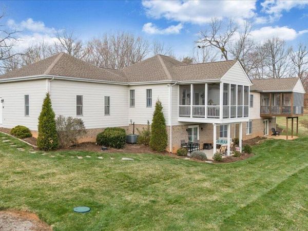 2302 Lake Retreat RD , Huddleston, VA 24104