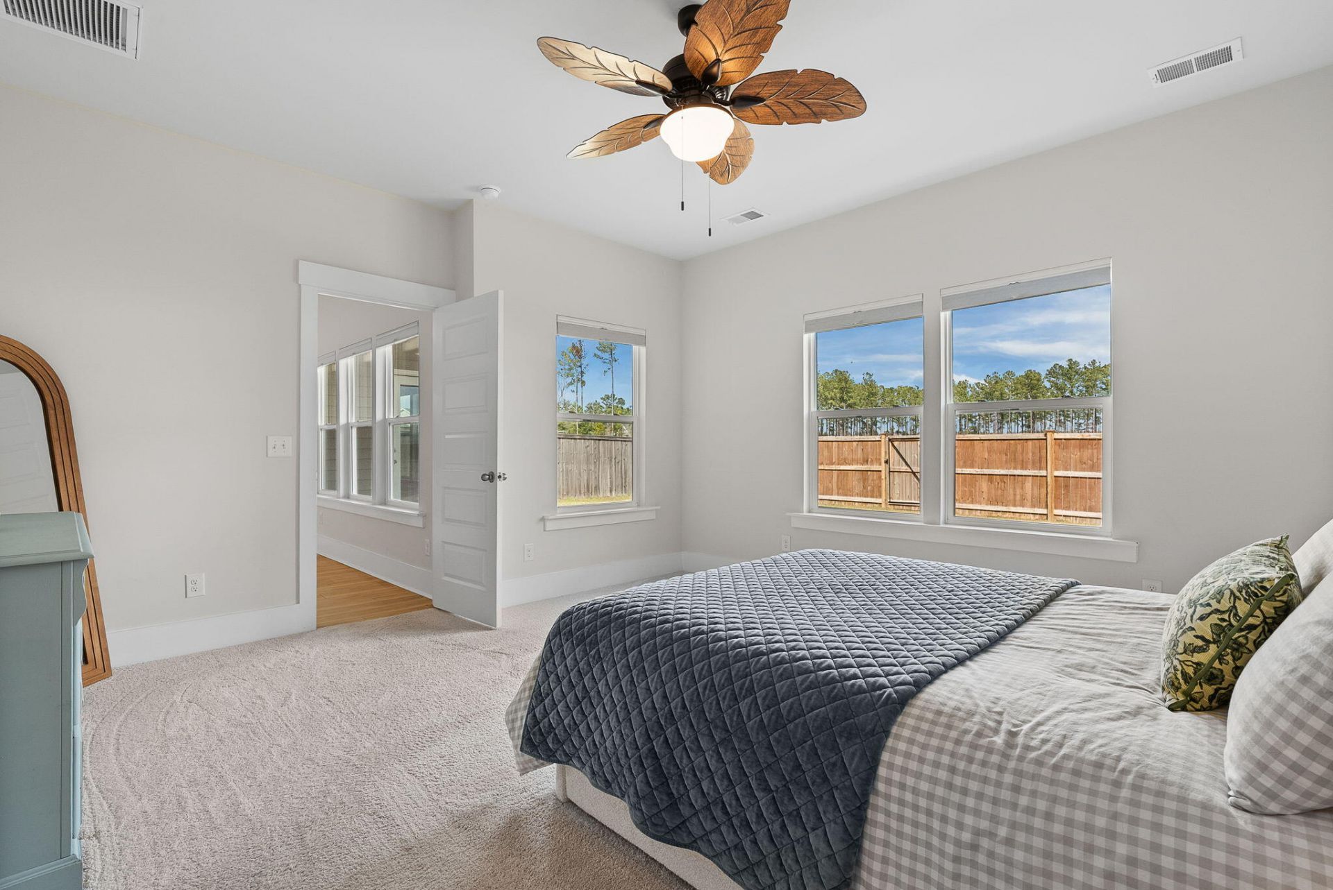 271 Lucca Drive Photo 13